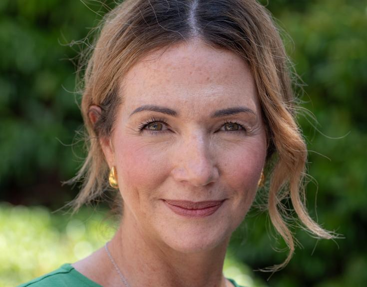 Julie Caudle Headshot